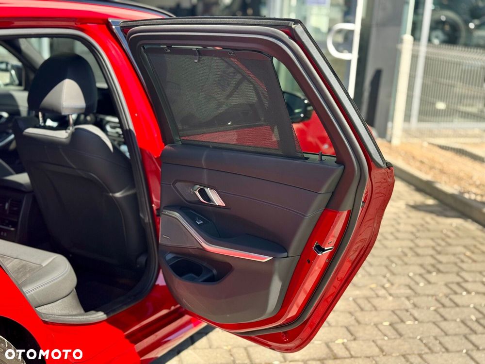 BMW Seria 3 - 18