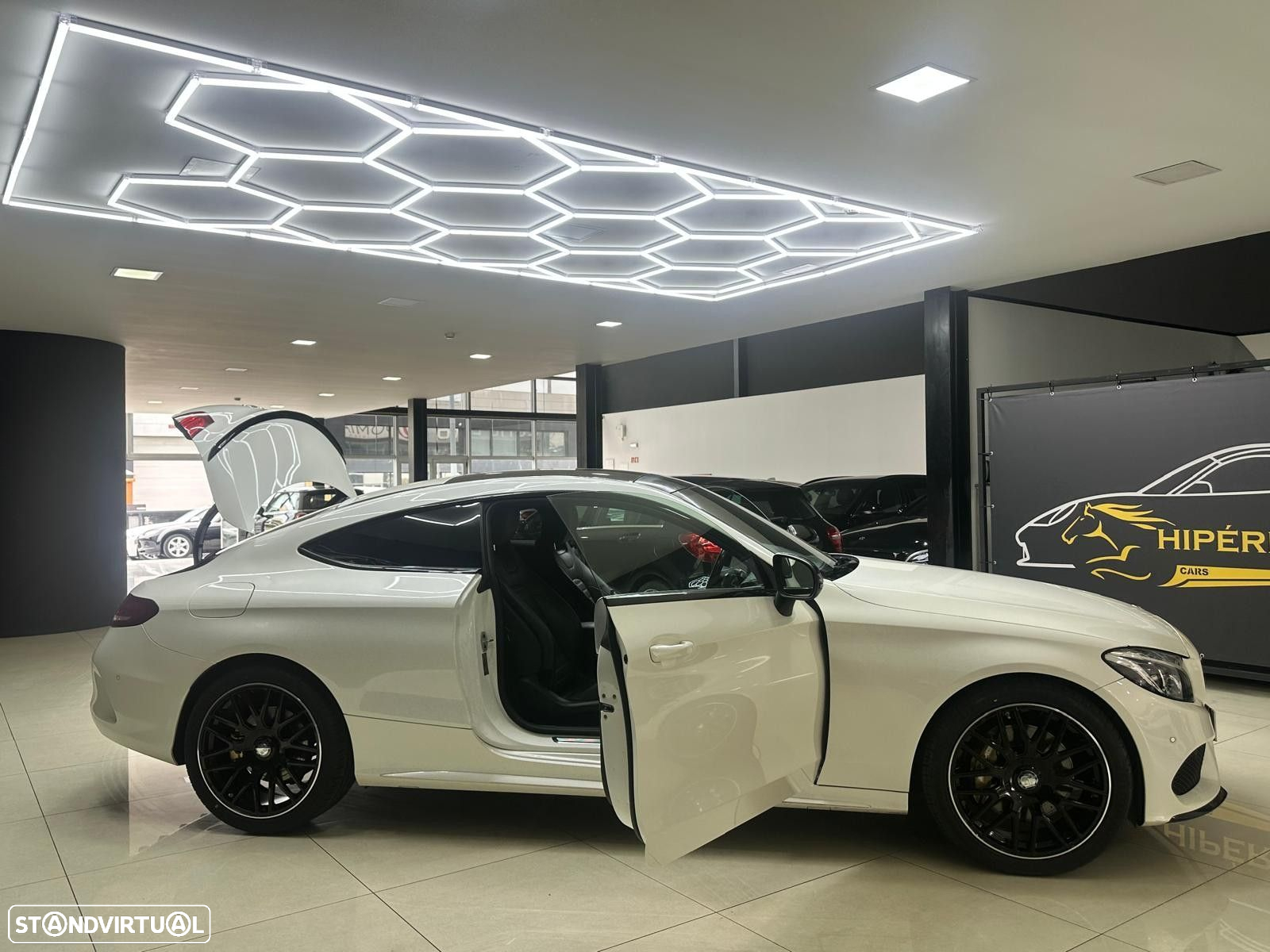Mercedes-Benz C 250 d Coupe 9G-TRONIC AMG Line - 15