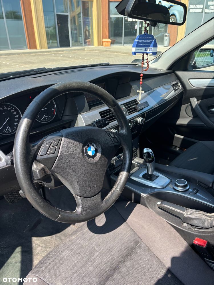 BMW Seria 5 520d - 8