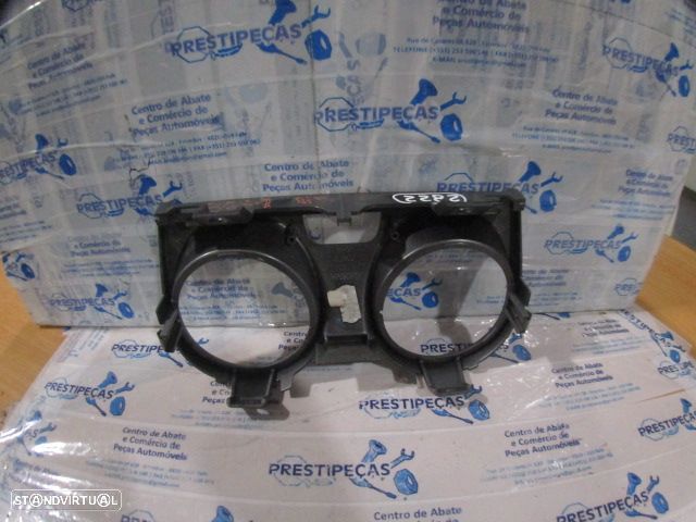 Grelha Friso 156080689 ALFA ROMEO MITO FASE 1 2011 1.3JTD 95CV 3P PRETO MEIO GRE DE VENTILAÇÃO CENTRAL - 2