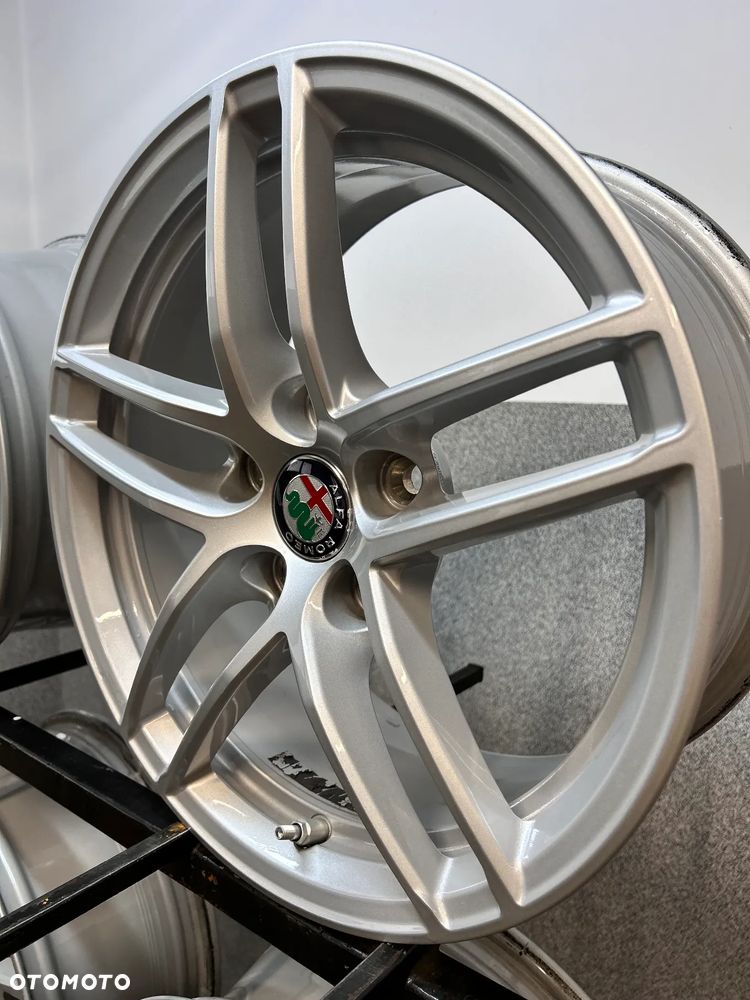 4 FELGI ALU. ALFA ROMEO GIULIA 16'' +TPMS 7J ET31  ALFA: 156 107467 - 7