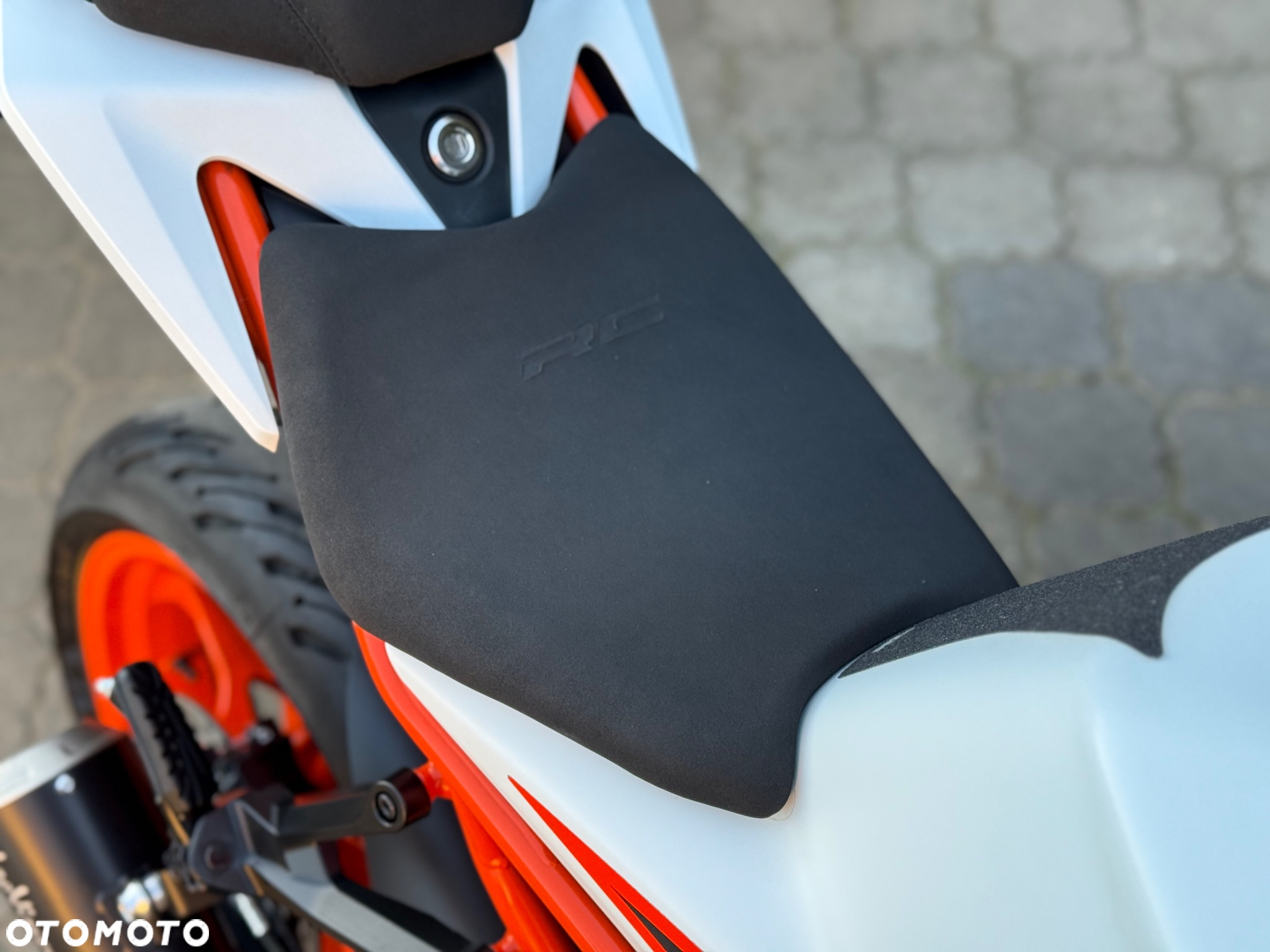 KTM RC 125 - 17