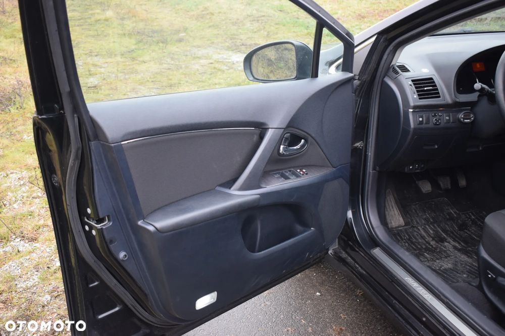 Toyota Avensis 2.2 D-CAT Executive - 12