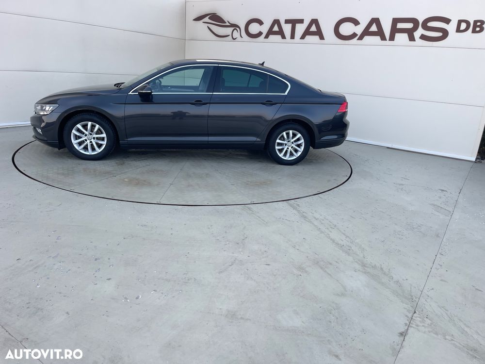 Volkswagen Passat - 7