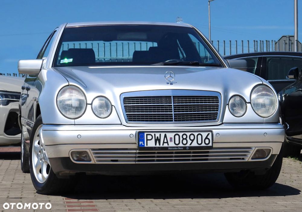 Mercedes-Benz Klasa E 240 Elegance - 1