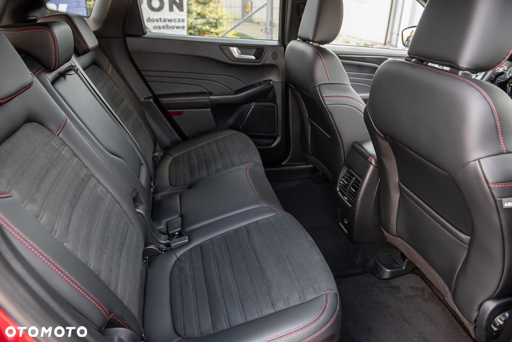 Ford Kuga 2.5 Duratec FHEV ST-LINE X - 37