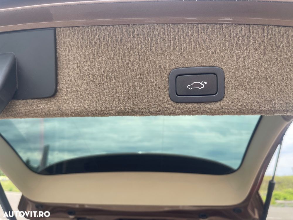 Volvo XC 60 D3 AWD Momentum - 11