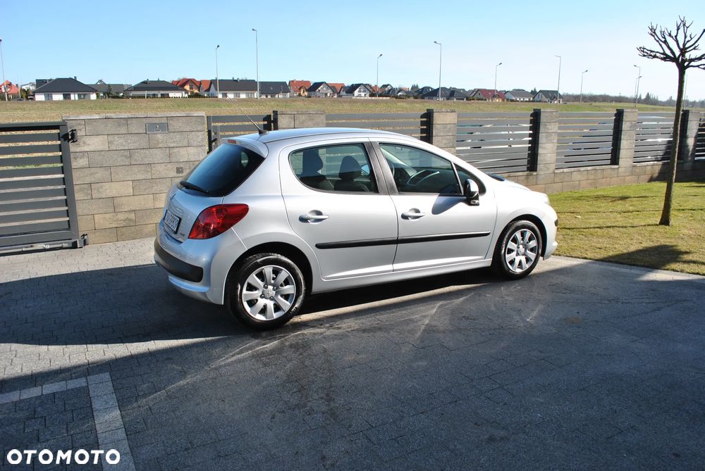 Peugeot 207 75 Tendance - 16