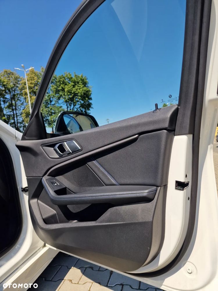BMW Seria 1 118i Sport Line - 11