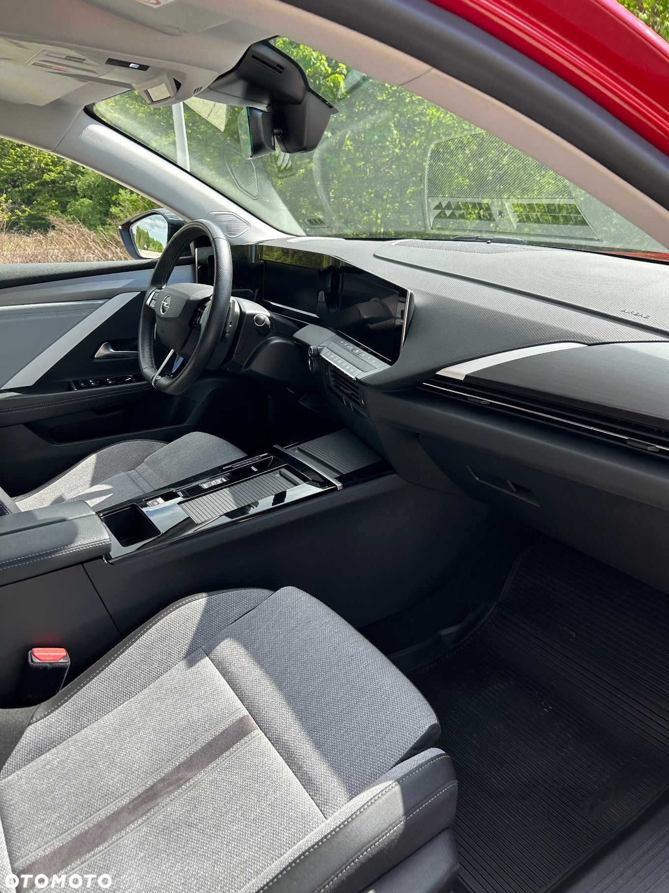 Opel Astra VI 1.2 T Elegance S&S - 10