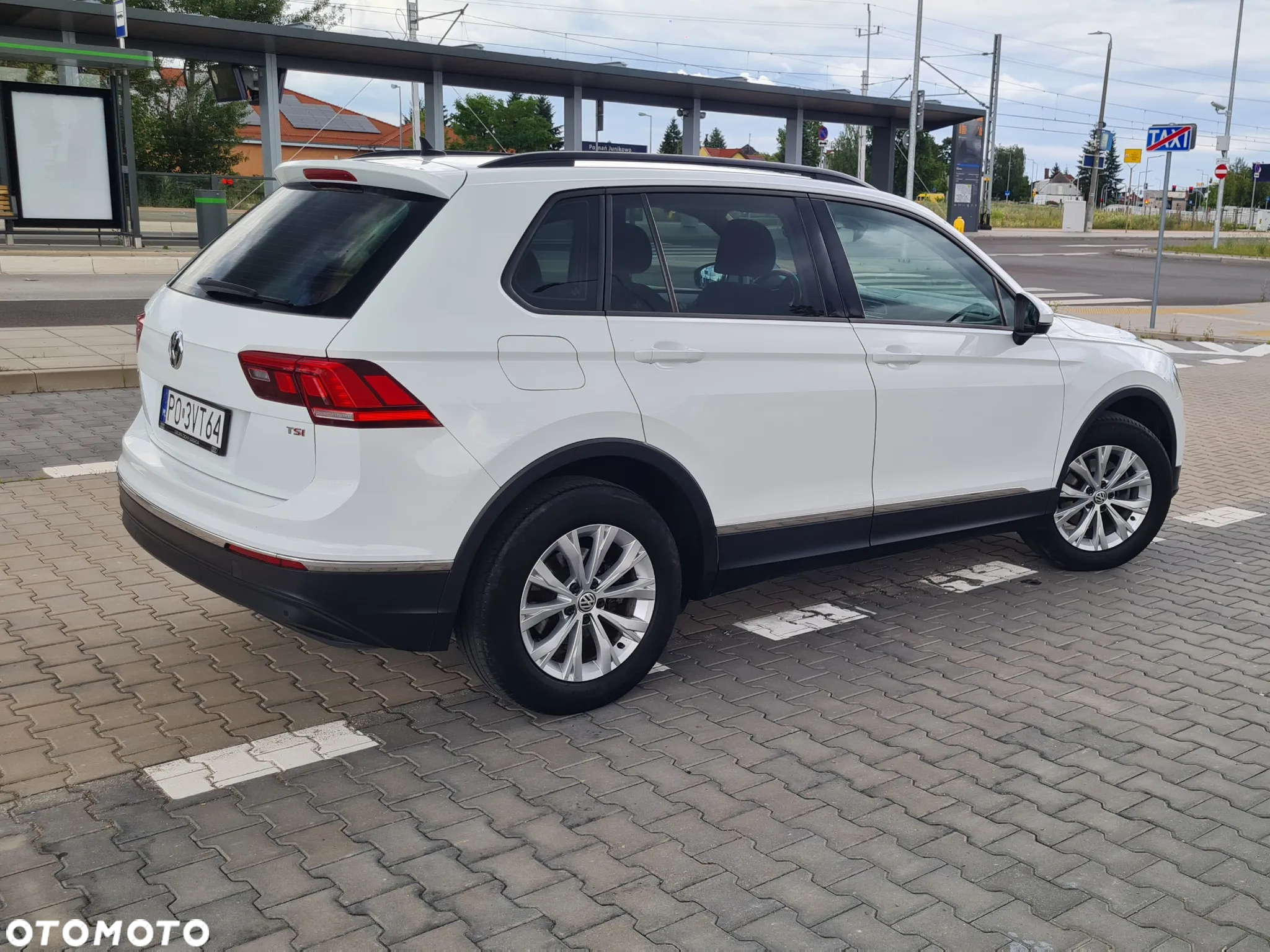 Volkswagen Tiguan - 4