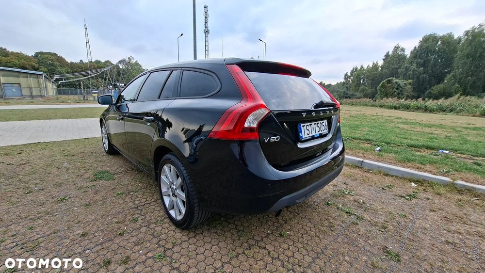 Volvo V60 D3 Geartronic Momentum - 3