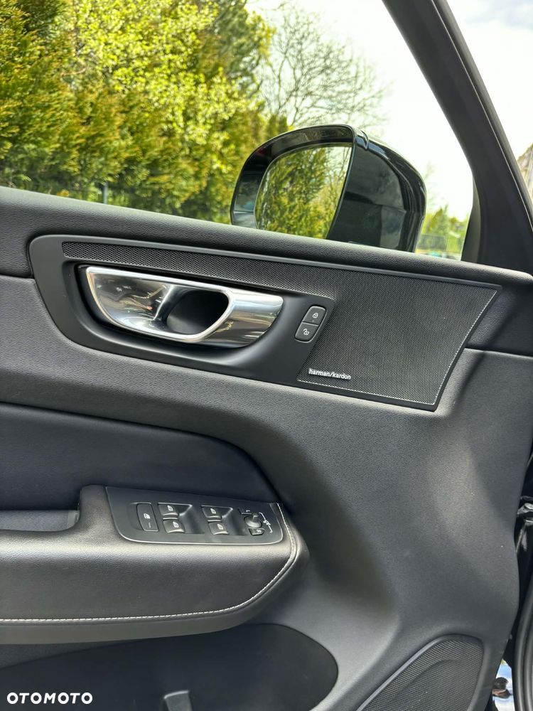 Volvo XC 60 T5 GPF R-Design - 12