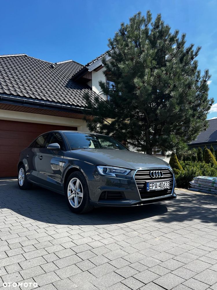 Audi A3 Limousine 1.0 TFSI design - 1