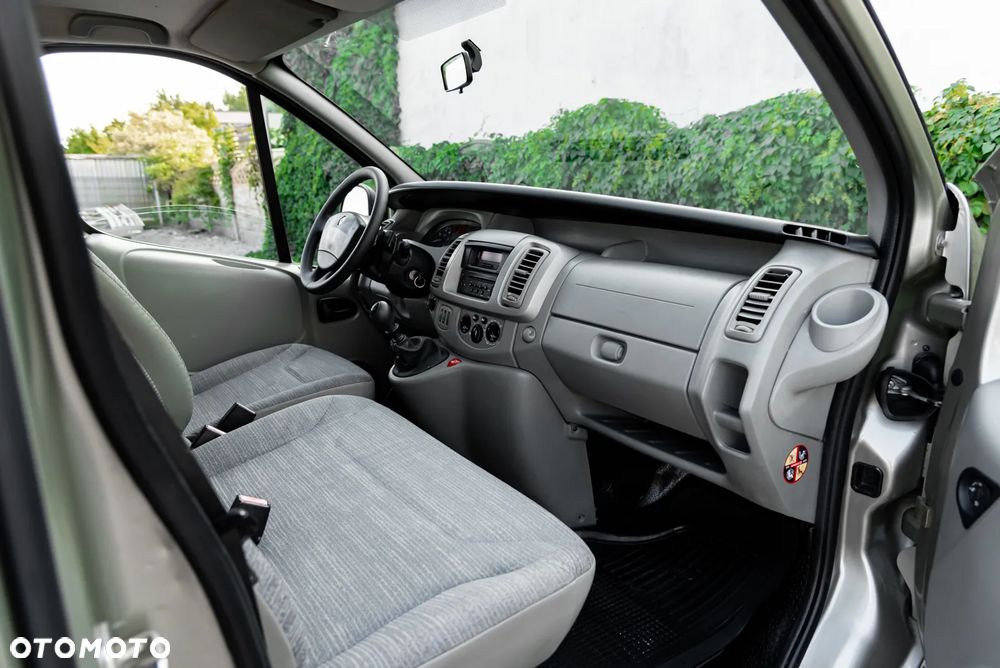 Renault Trafic Passenger L2H1 Expression - 23