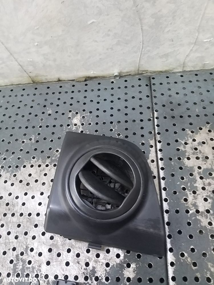 Grila ventilatie bord stanga chevrolet aveo t250 - 2