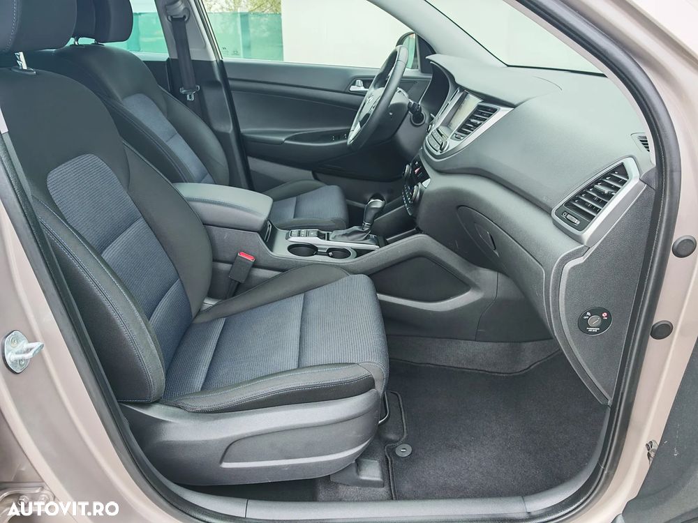 Hyundai Tucson 2.0 CRDI 4WD Automatik Style - 10