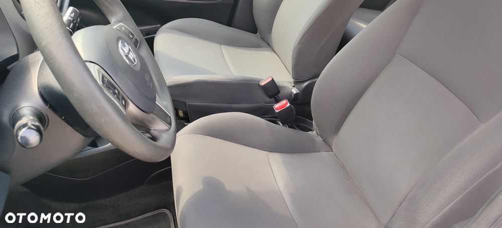 Toyota Yaris 1.5 Active - 9