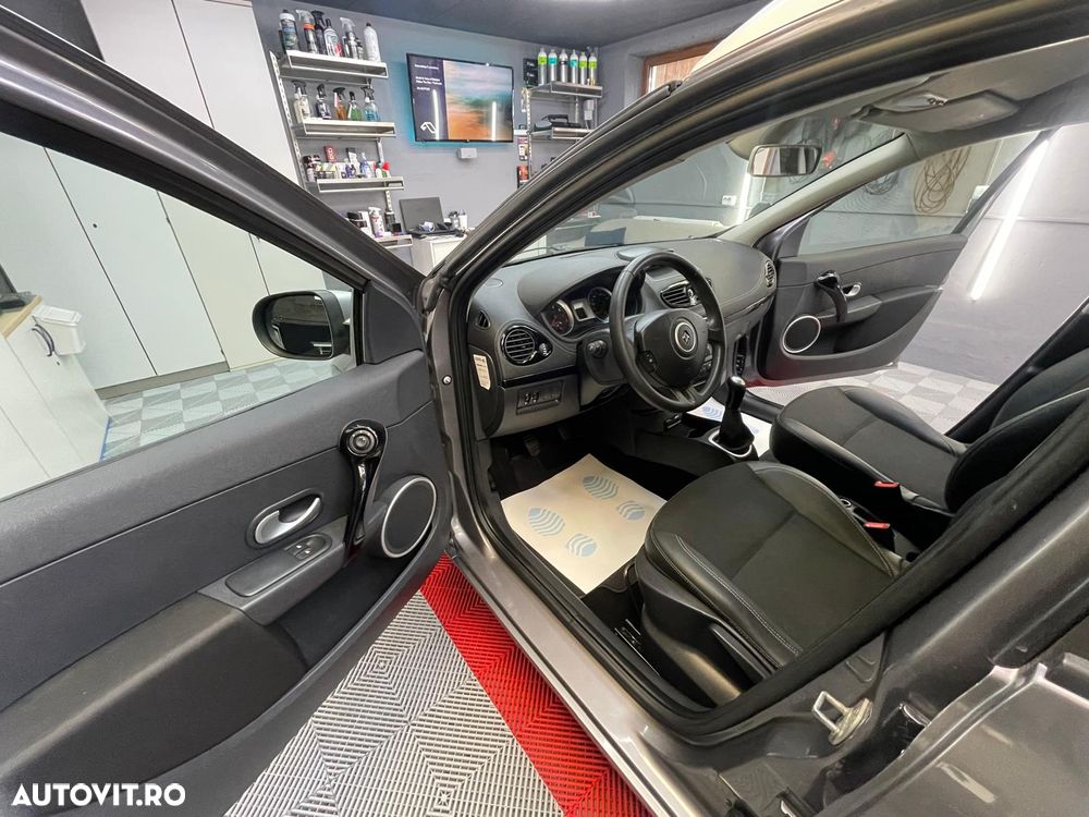 Renault Clio TCe 100 Dynamique - 10