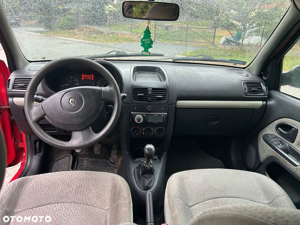 Renault Clio 1.2 16V Authentique - 8