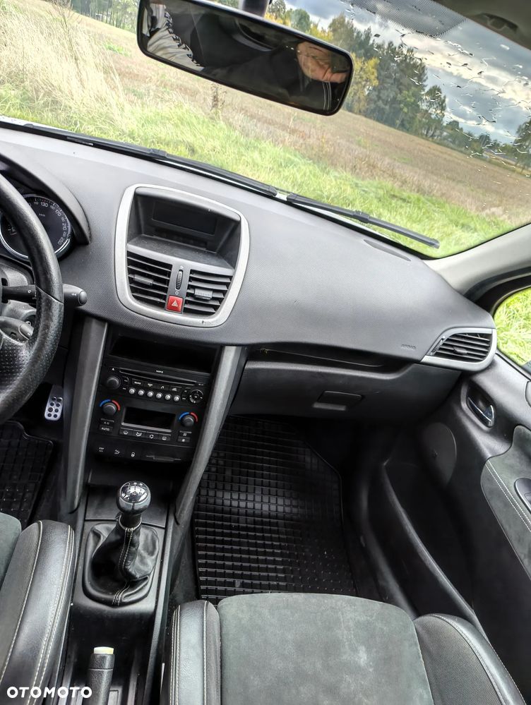 Peugeot 207 RC - 11