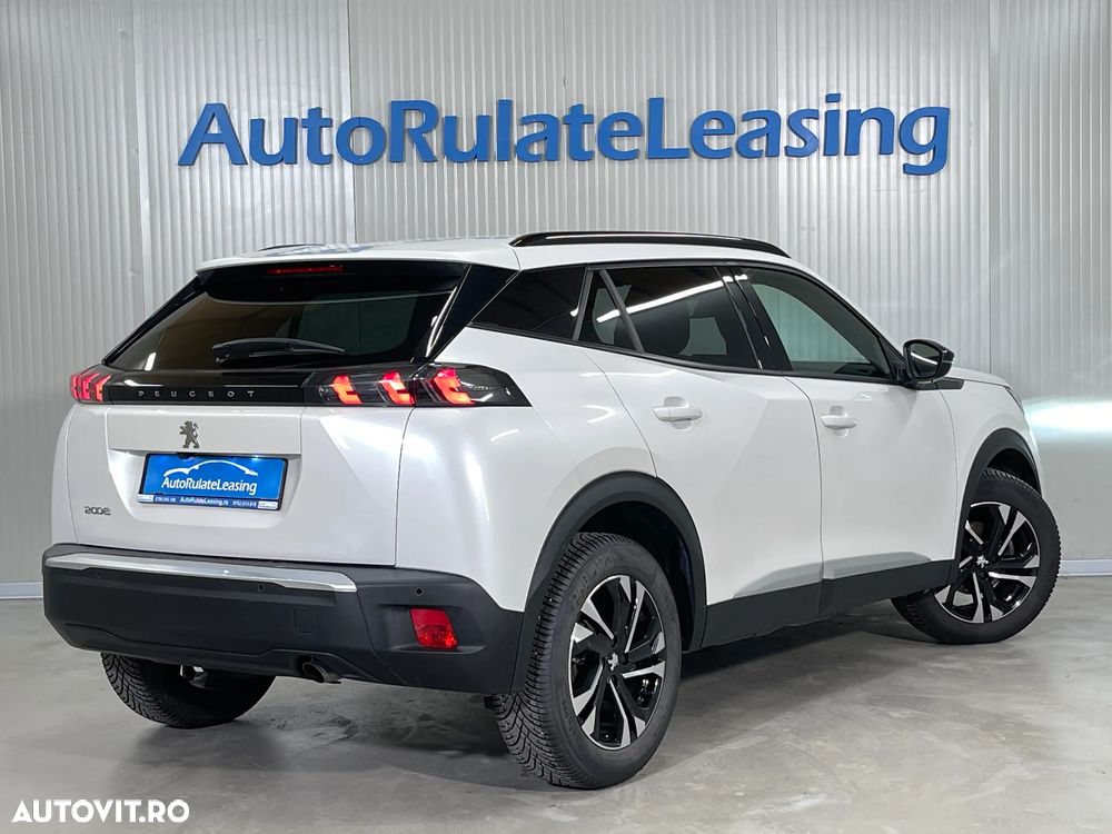 Peugeot 2008 1.2 L PureTech STT Allure - 4