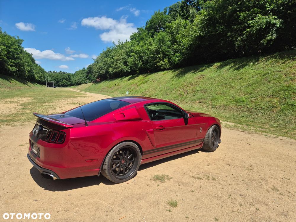 Ford Mustang Shelby GT500 - 3