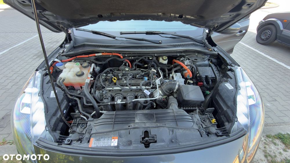 Ford Kuga 2.5 FHEV FWD ST-Line X - 8