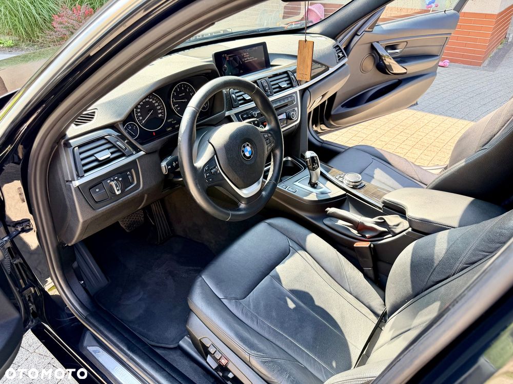 BMW Seria 3 328i xDrive Luxury Line - 14