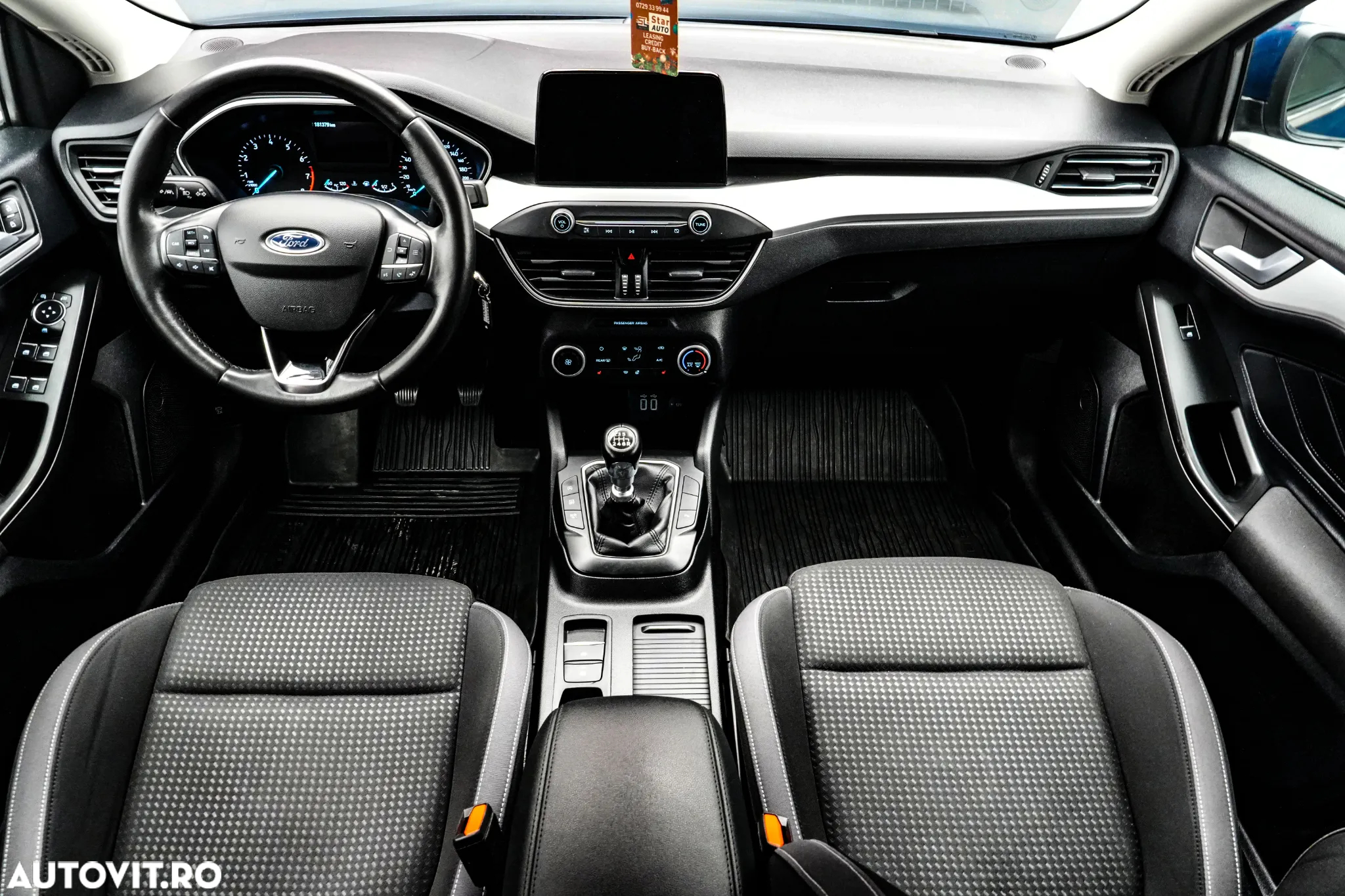 Ford Focus 1.0 EcoBoost Titanium Business - 8