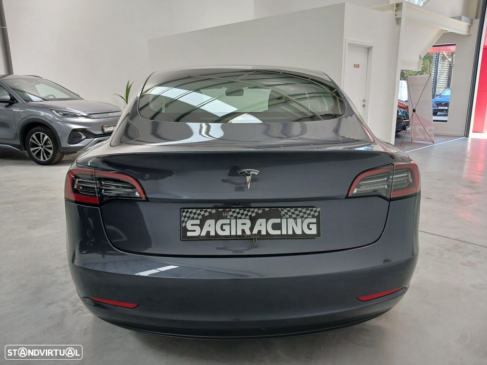 Tesla Model 3 Long Range Tração Traseira - 14