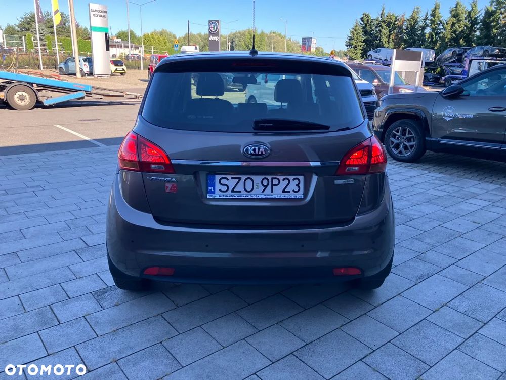 Kia Venga 1.4 L - 9