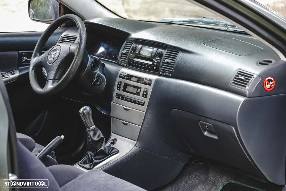 Toyota Corolla - 25