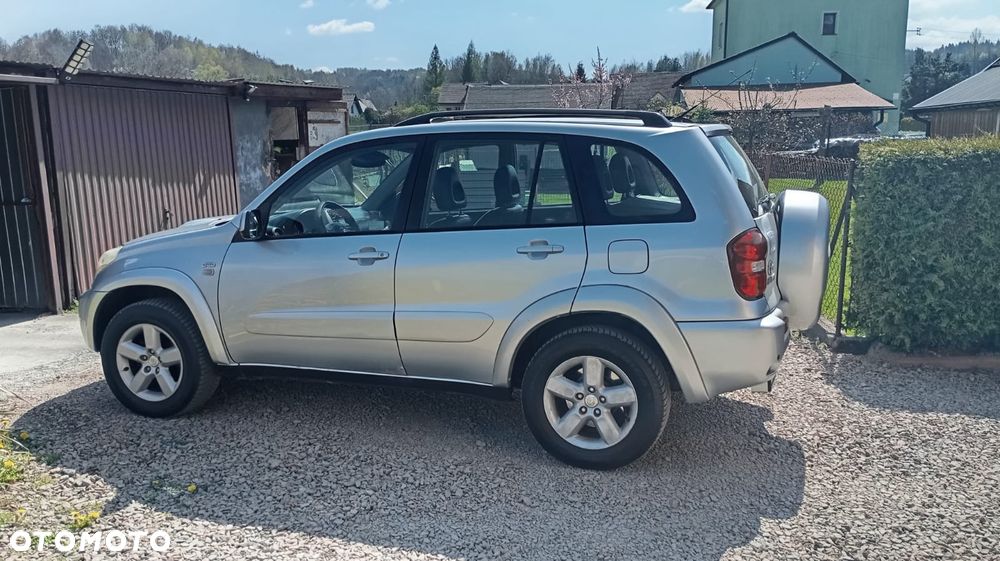 Toyota RAV4 2.0 D-4D 4x4 - 1