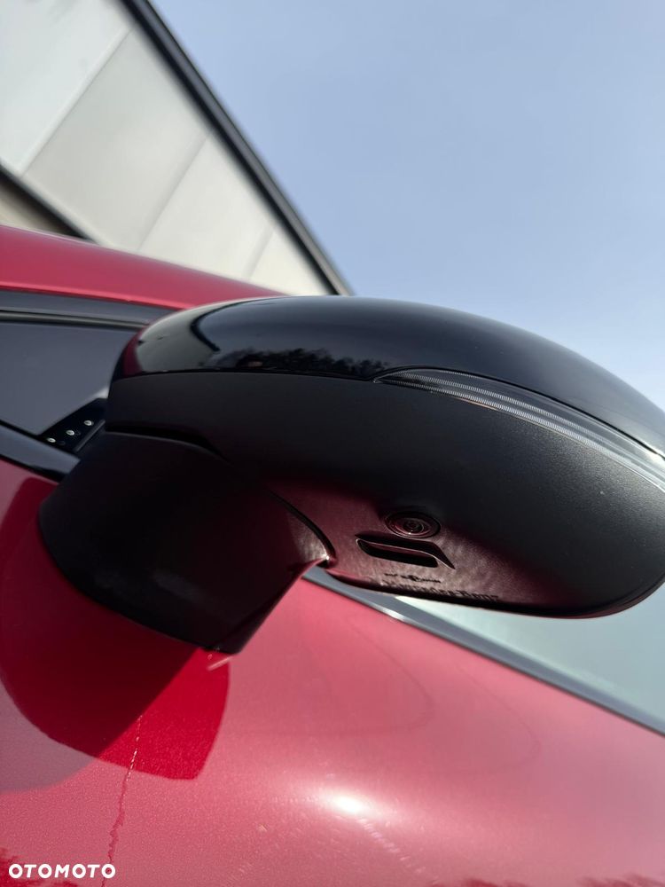 Mercedes-Benz CLA 250 e 8G-DCT Special Edition - 19