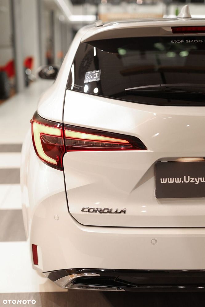 Toyota Corolla 1.8 Hybrid Style - 10