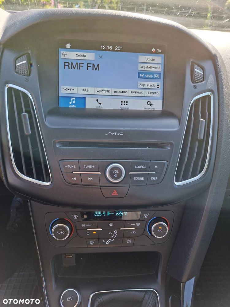 Ford Focus 1.5 EcoBoost Titanium ASS - 5