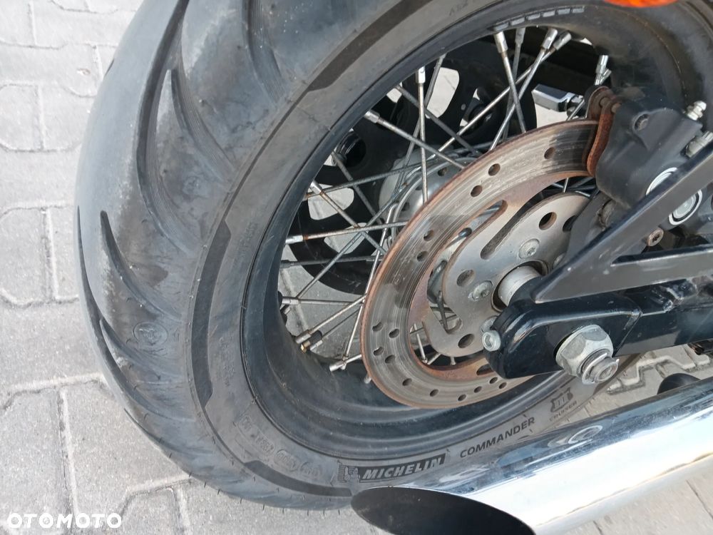 Harley-Davidson Dyna Street Bob - 10