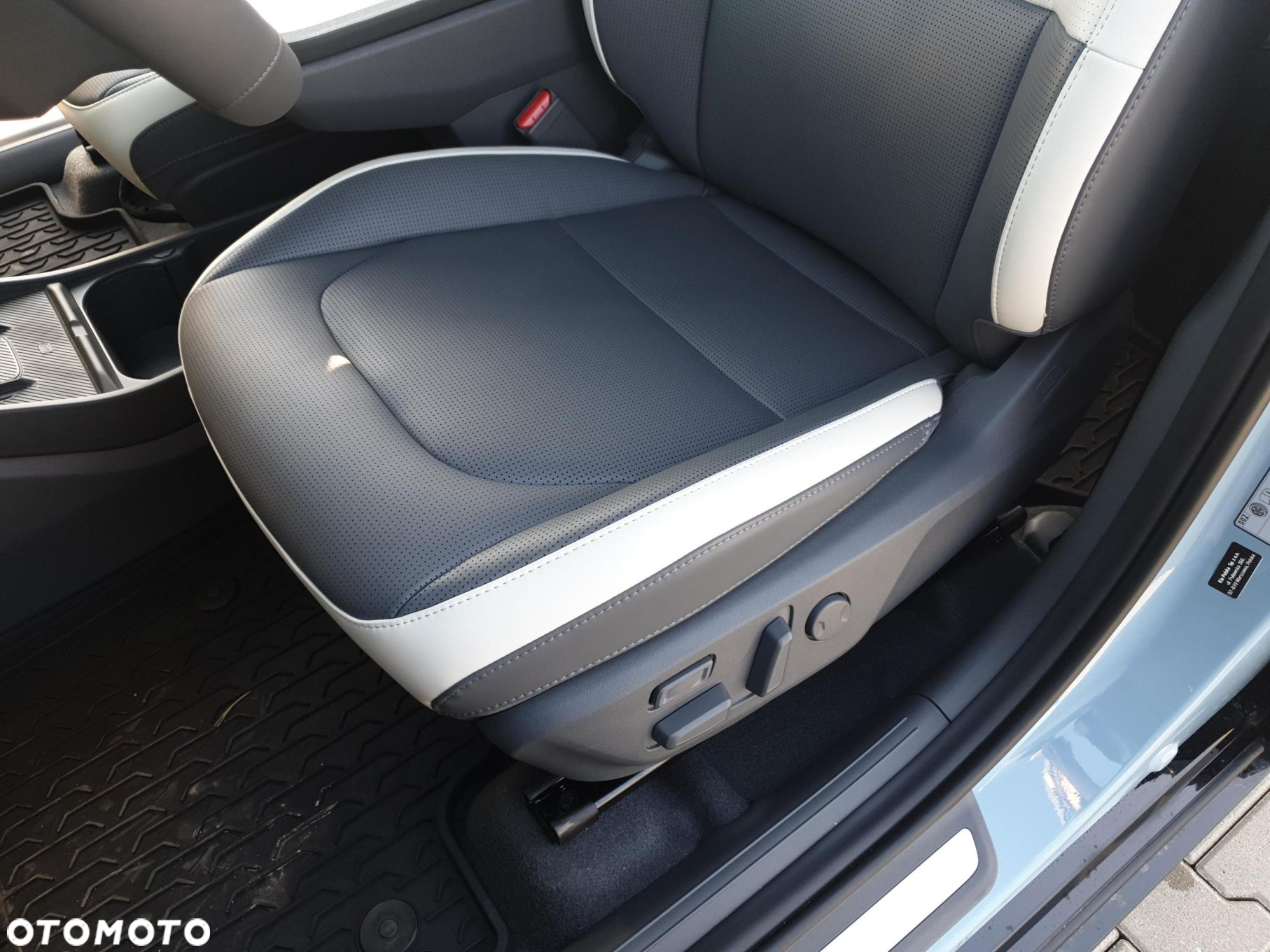 Kia EV3 - 12