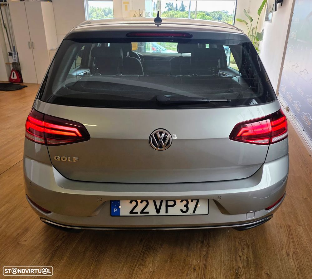 VW Golf 1.6 TDI Confortline - 13