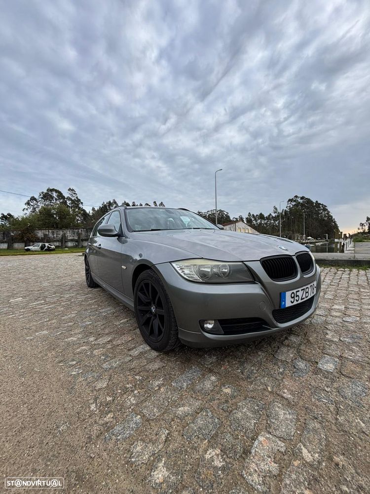 BMW 330 d xDrive DPF Aut. Edition Sport - 1
