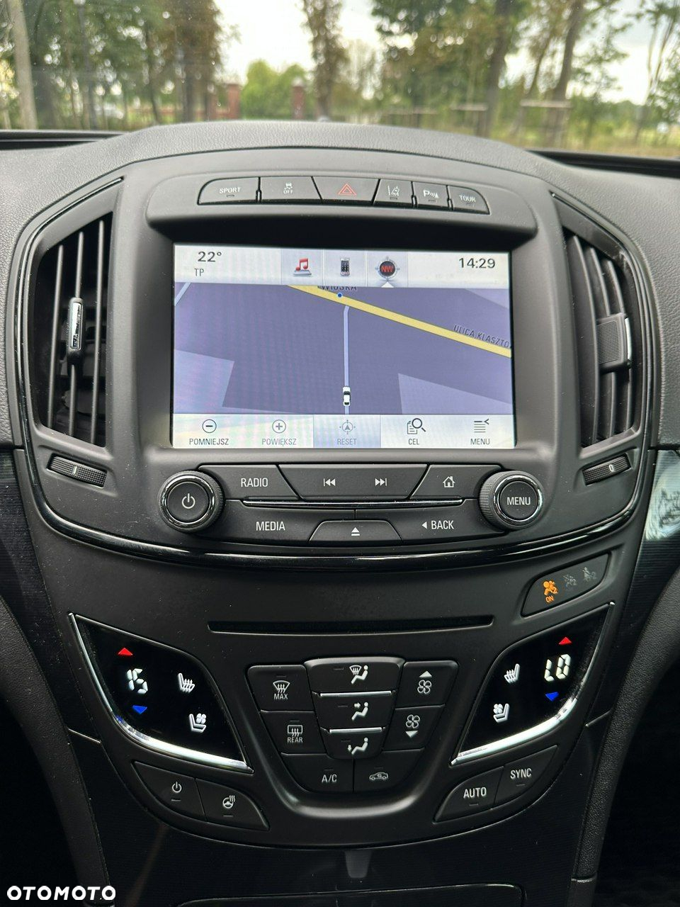 Opel Insignia - 37