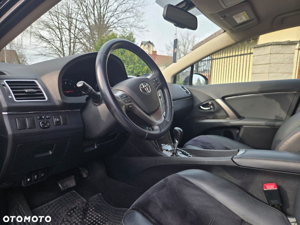 Toyota Avensis 2.0 Prestige MS - 11