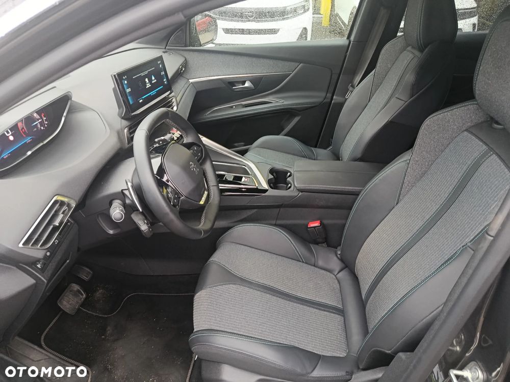 Peugeot 3008 1.2 PureTech Allure Pack S&S EAT8 - 9