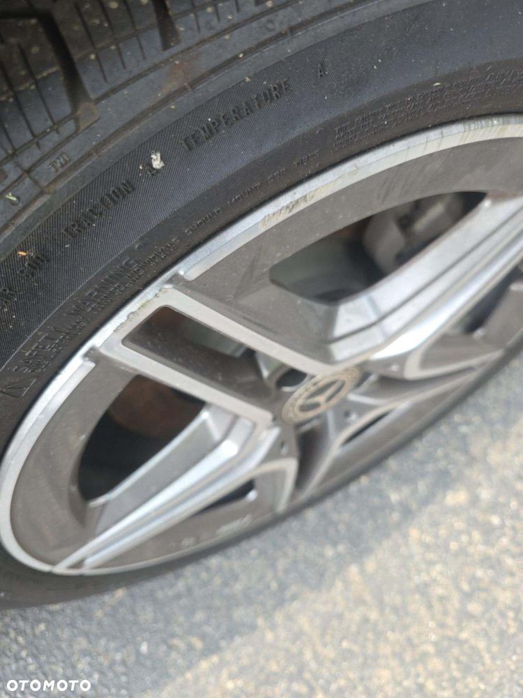 Mercedes-Benz CLA 250 4Matic 7G-DCT AMG Line - 13