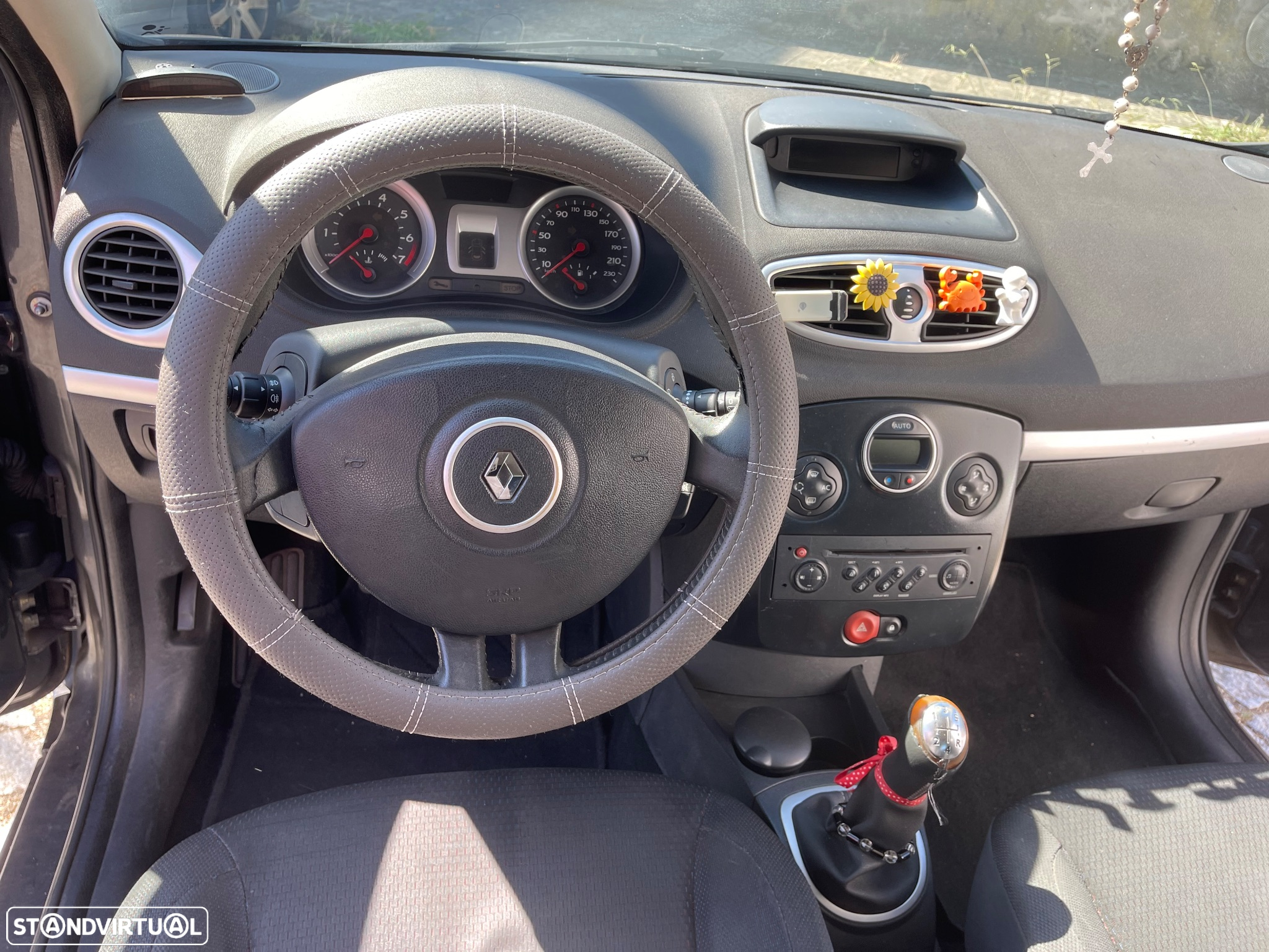 Renault Clio 1.2 16V Confort Dynamique - 10