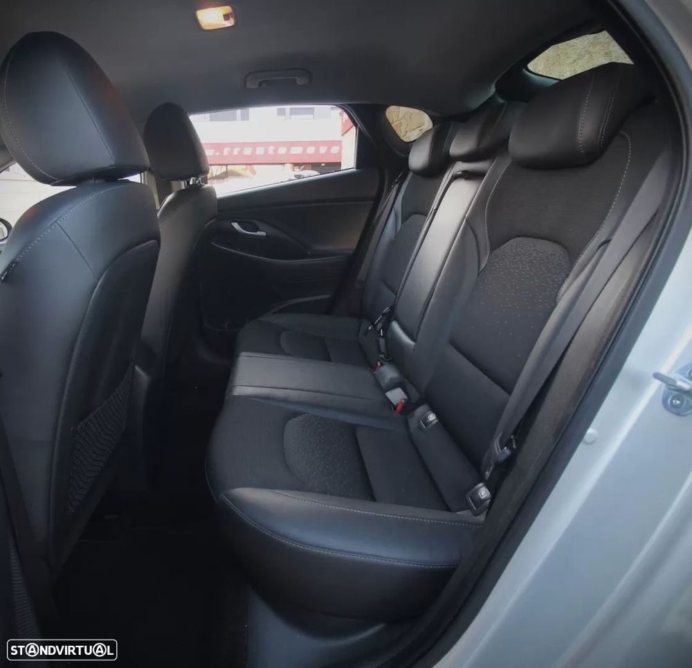 Hyundai i30 Fastback 1.0 T-GDI Style - 9