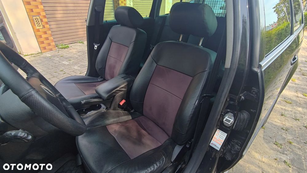 Volkswagen Passat 1.9 TDI Comfortline - 13