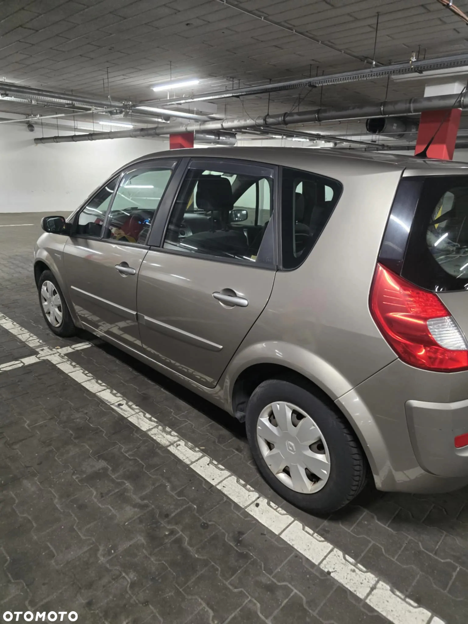 Renault Scenic 1.6 16V Authentique - 4