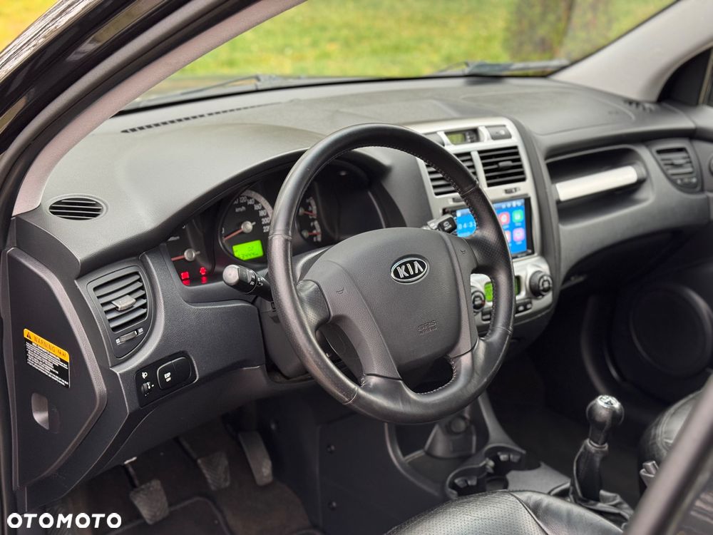 Kia Sportage 2.0 Tour + - 15